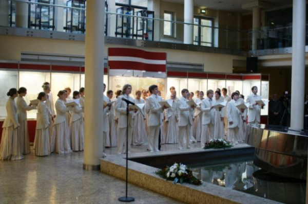 17 NOVEMBER, FORUM 2010